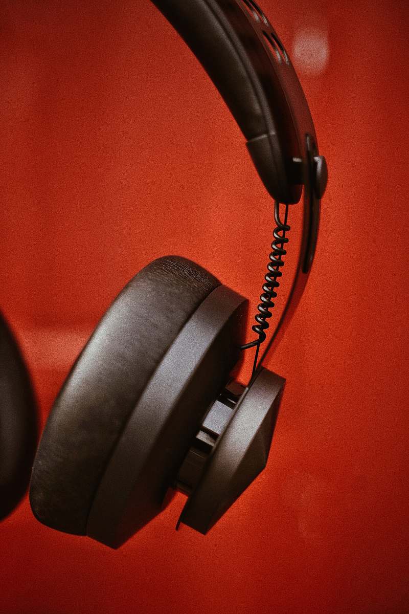 headset black cordless headphones headphones