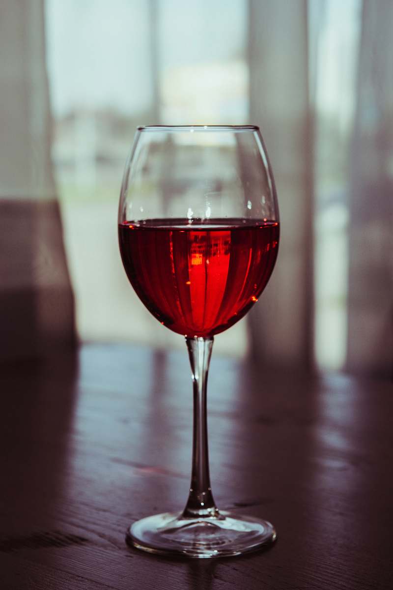 wine clear wine glass with wine drink