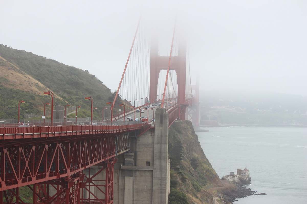 bridge San Francisco, Golden Gate surrounded by fog during daytime golden gate bridge
