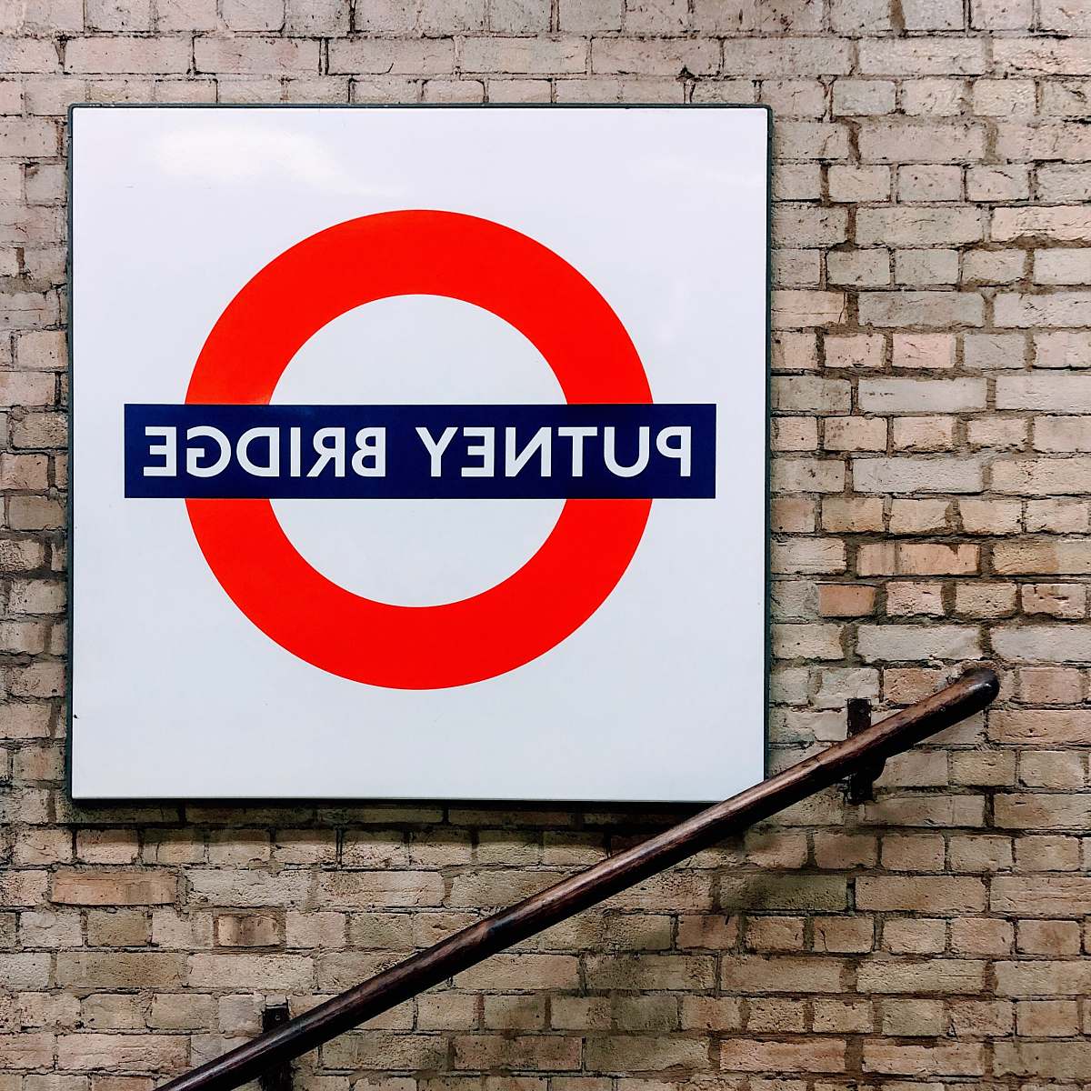 banister Putney Bridge logo putney bridge