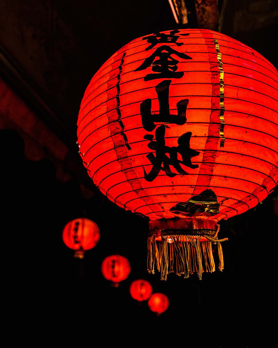 lantern red sky lantern crowd