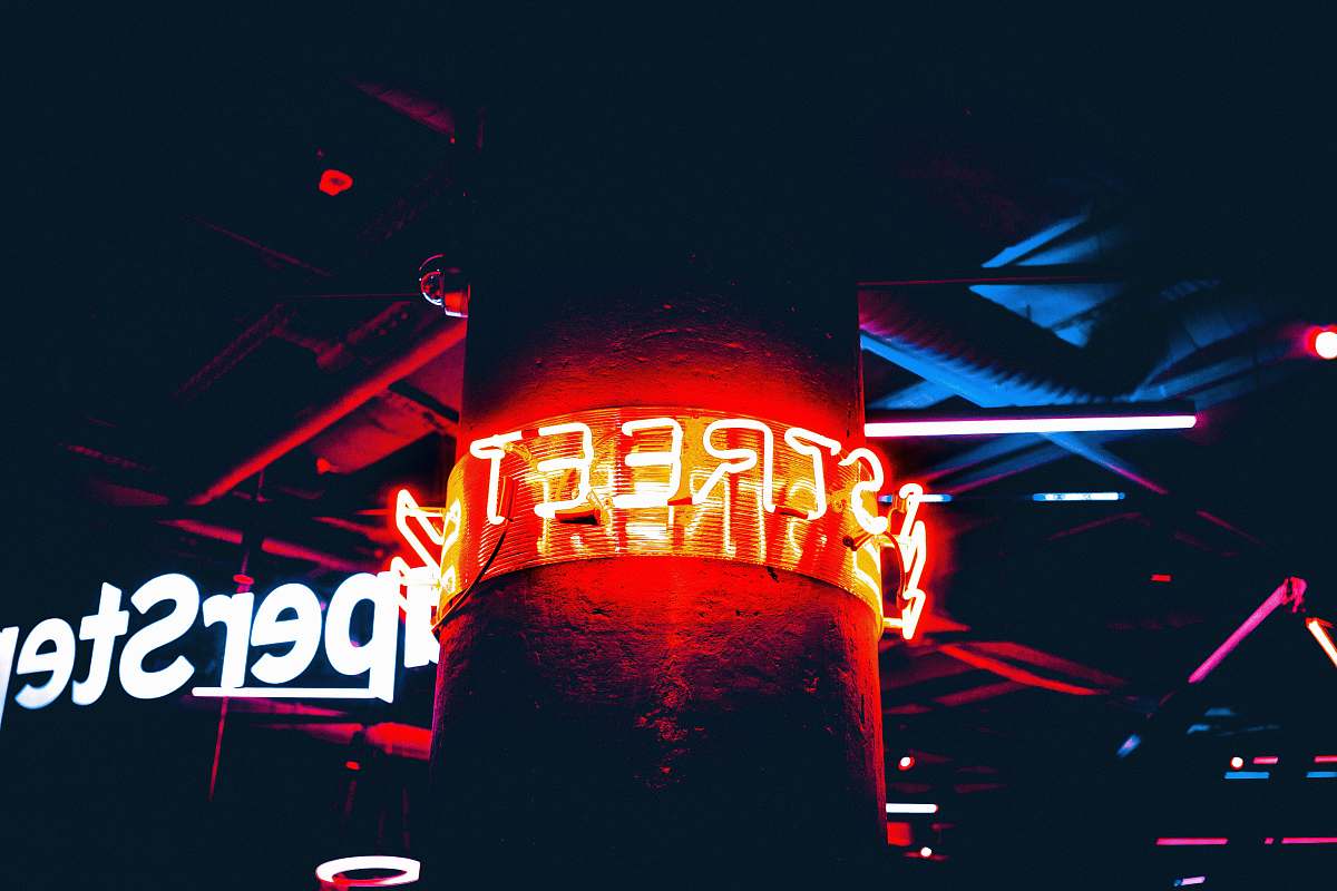 pillar lighted Street neon sign glow