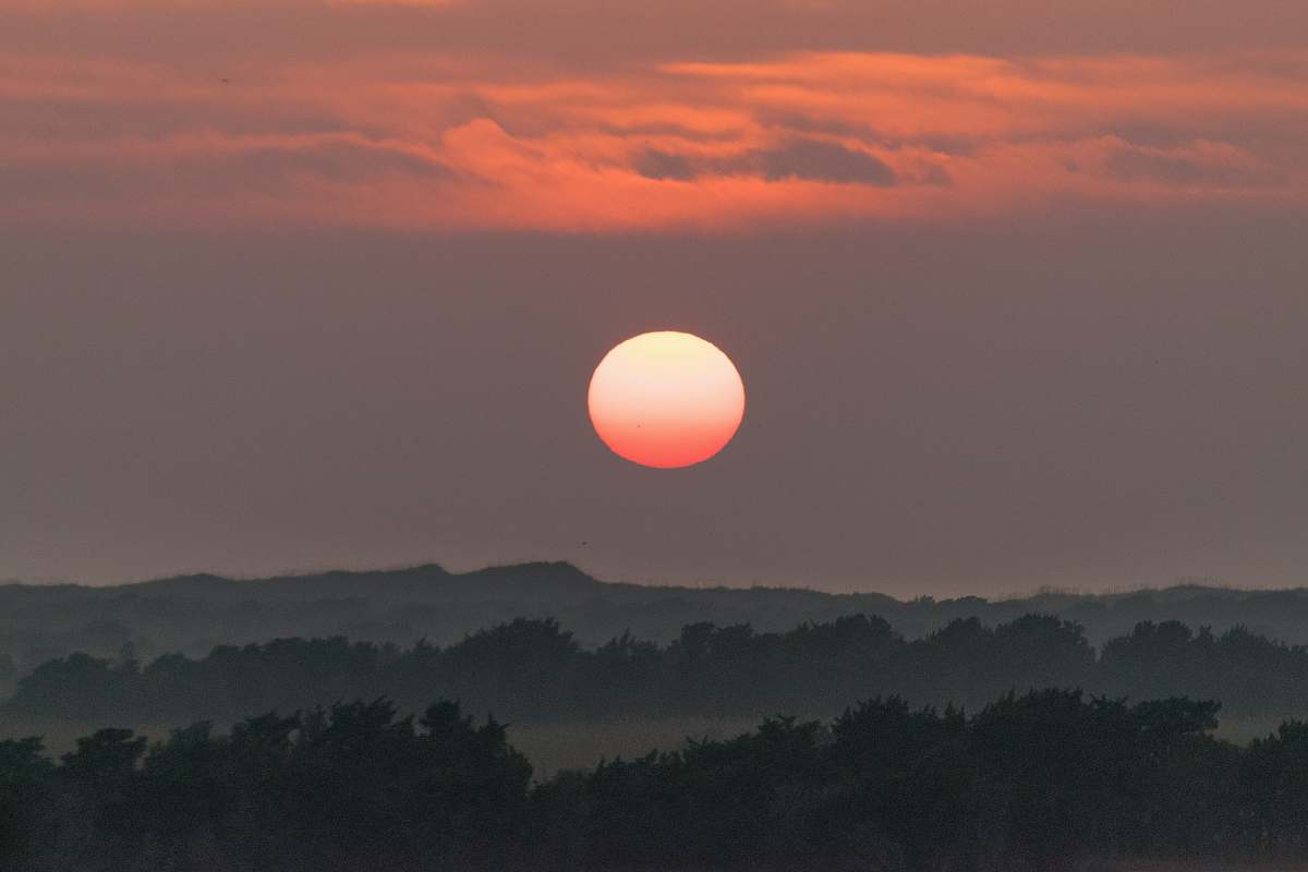 sunrise landscape photo of dawn sun