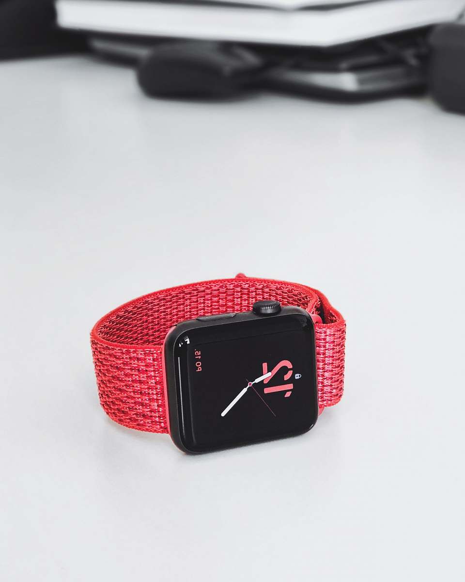 strap watch at 12 apple