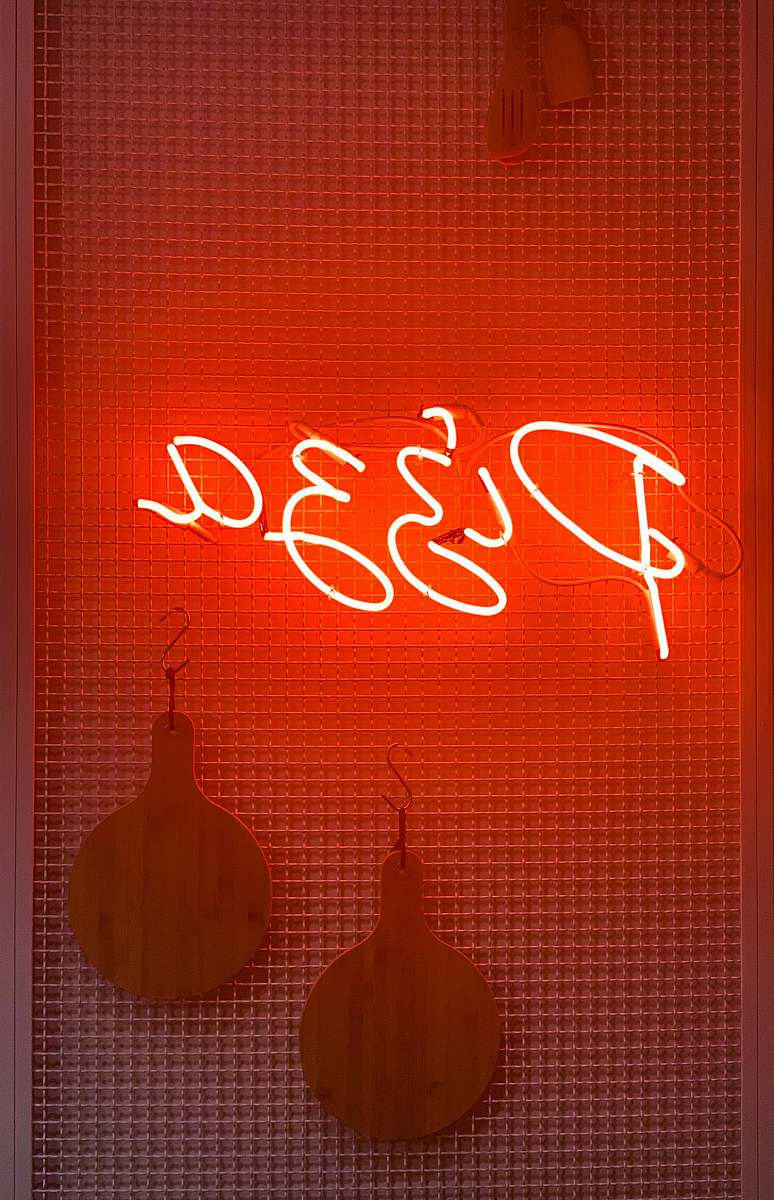 light white and red pizza LED light neon
