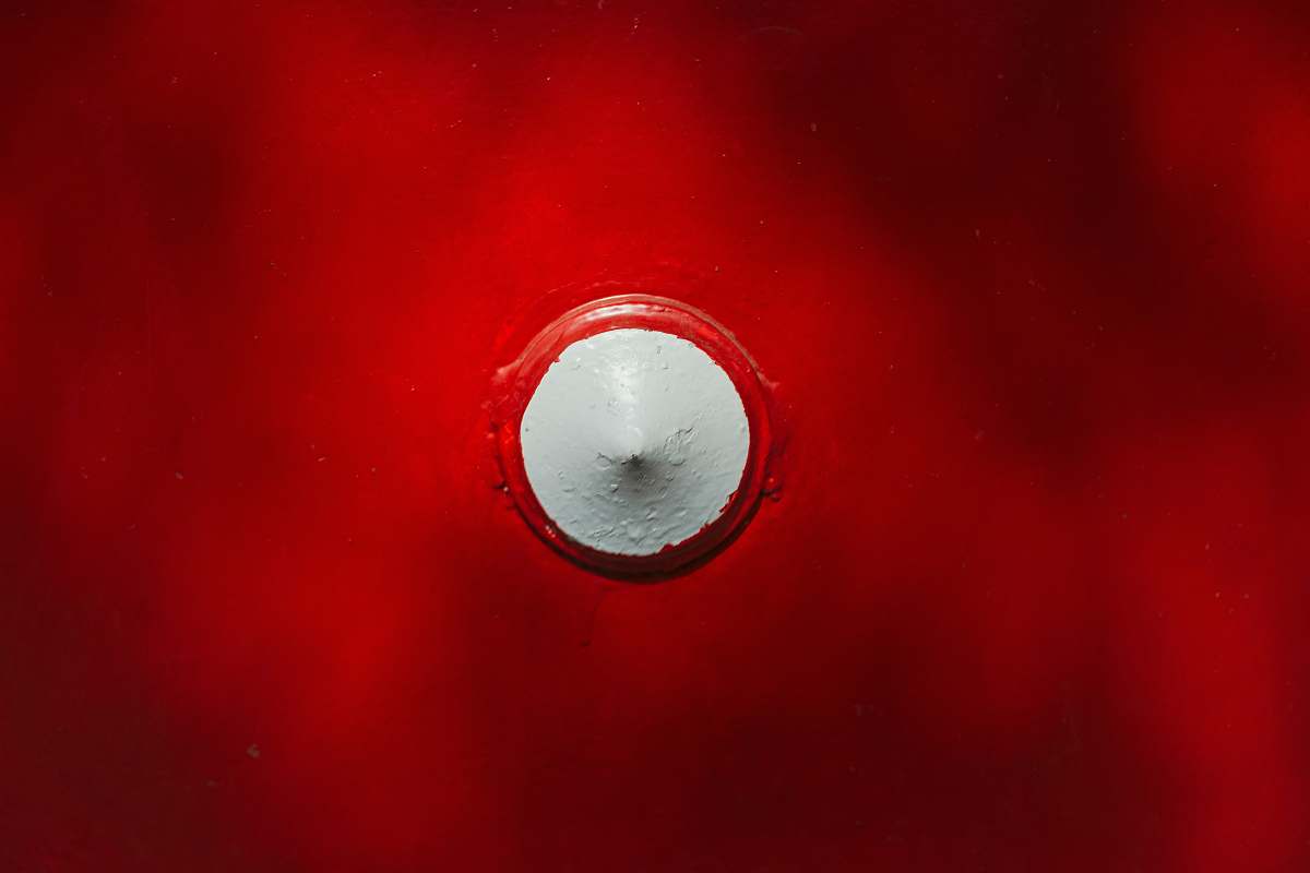hole white dot киев