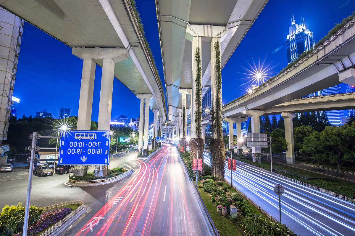 street time-lapse photography of road during nighttime freeway