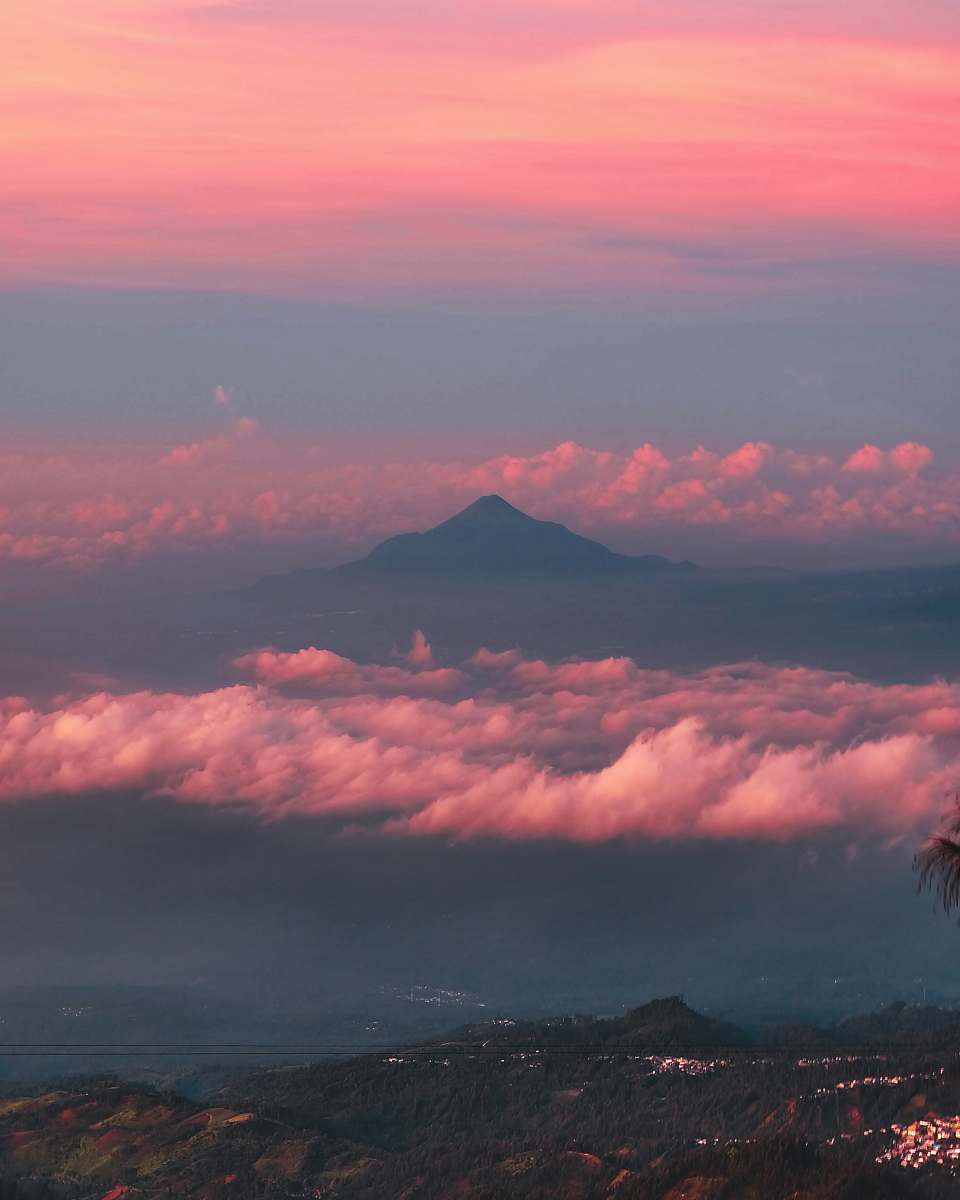 sunrise sea of clouds during golden hour sky