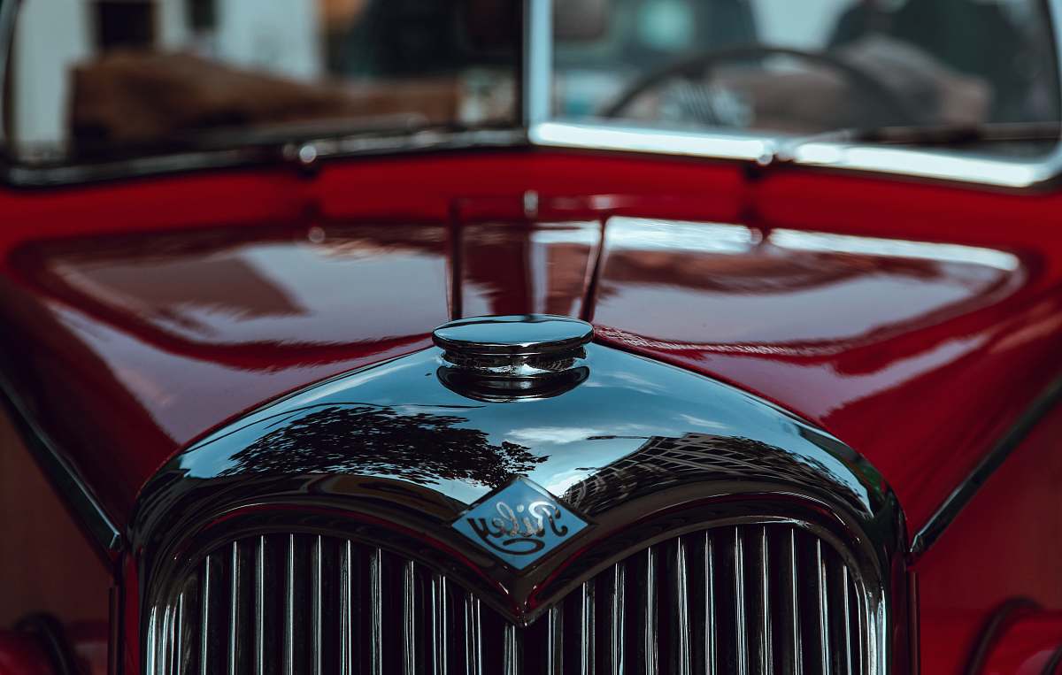car classic red car logo