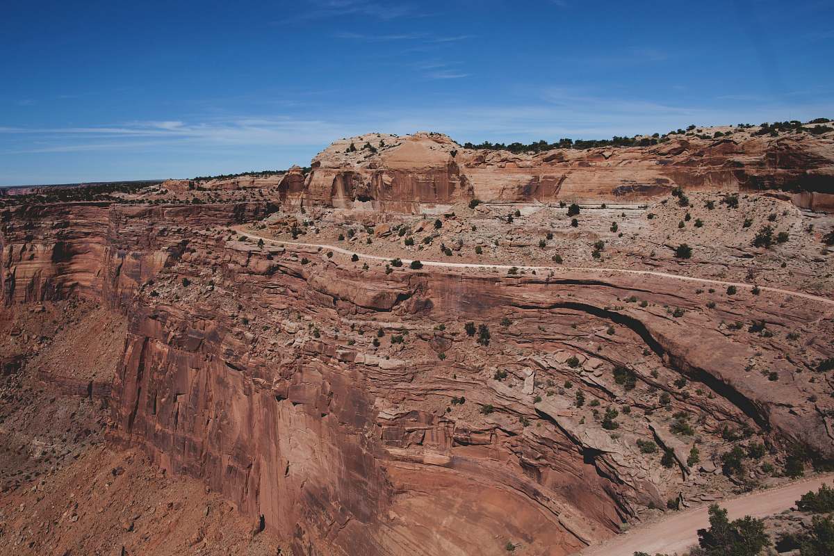 canyon brown canyon during daytime mountain