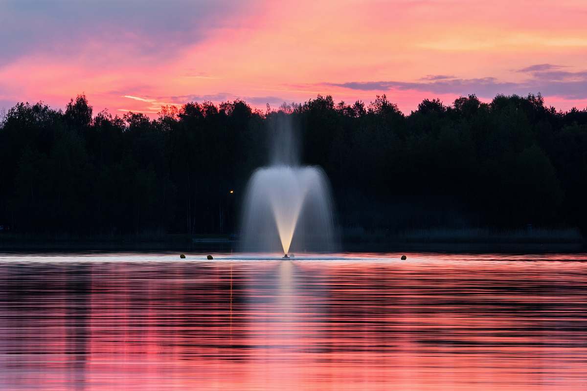 fountain water fountain during sunset orange
