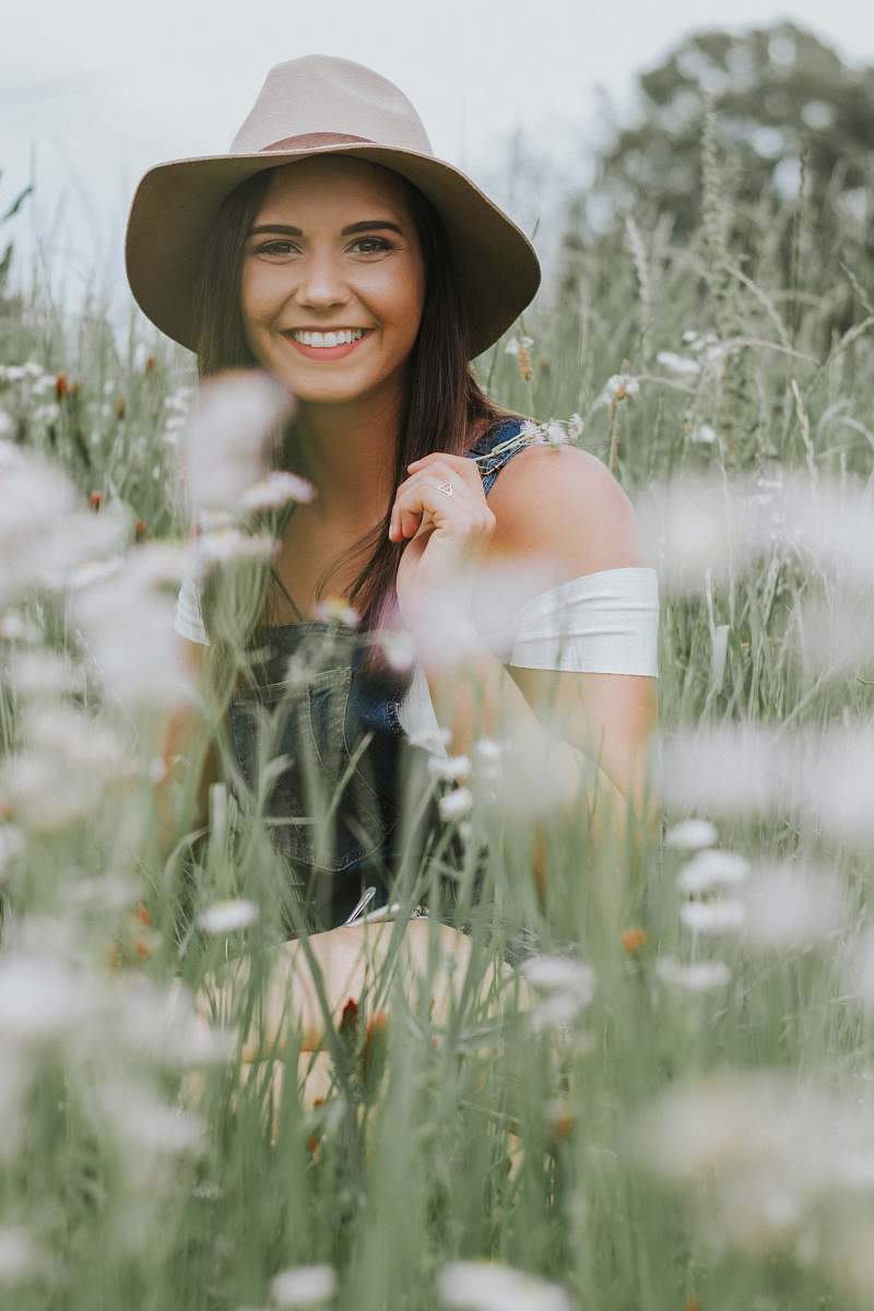 person selective focus photography of woman woman