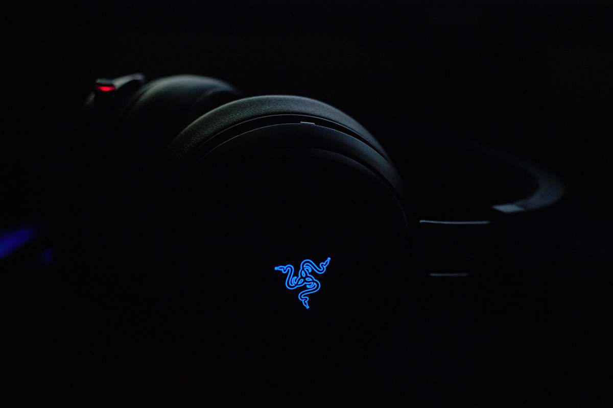 dark black Razer corded headphones night