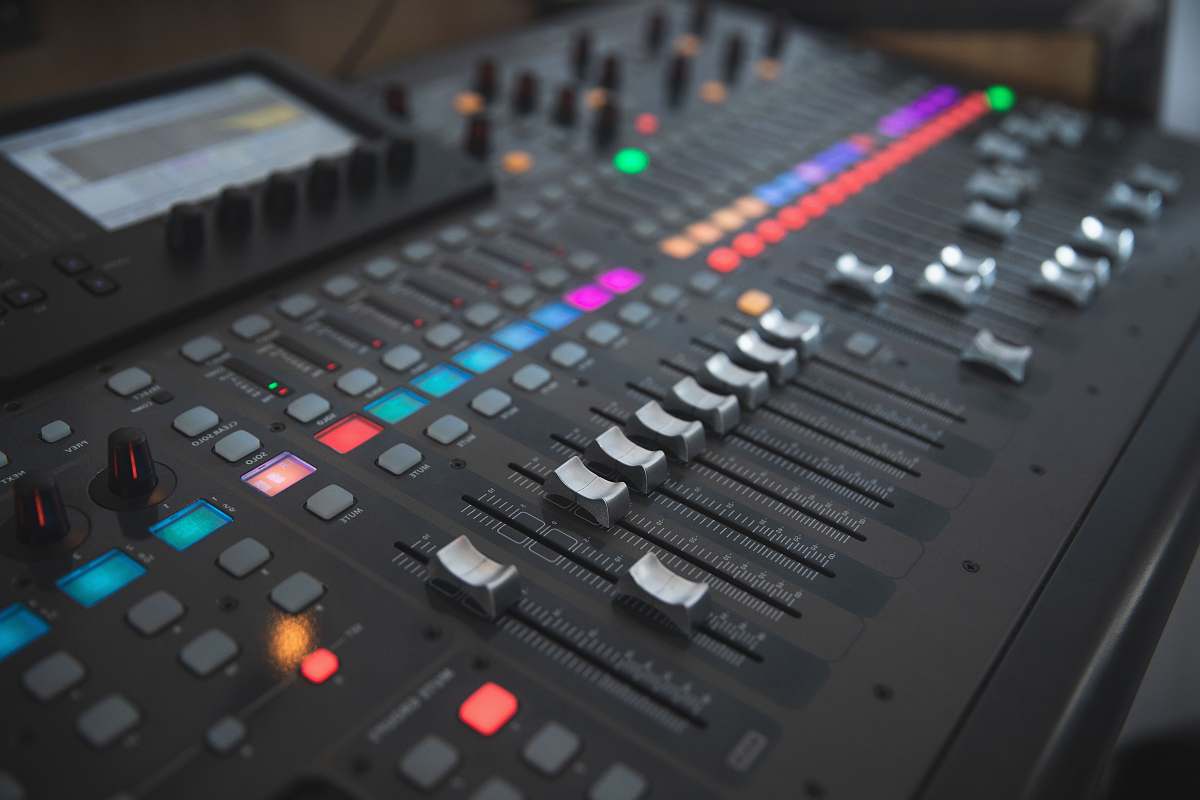 electronics black audio mixer computer hardware