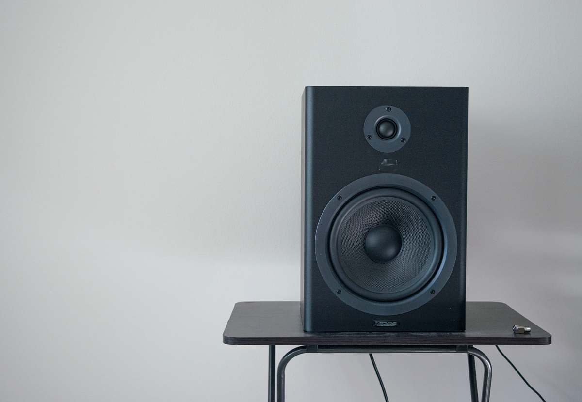 speaker black speaker on table loudspeaker