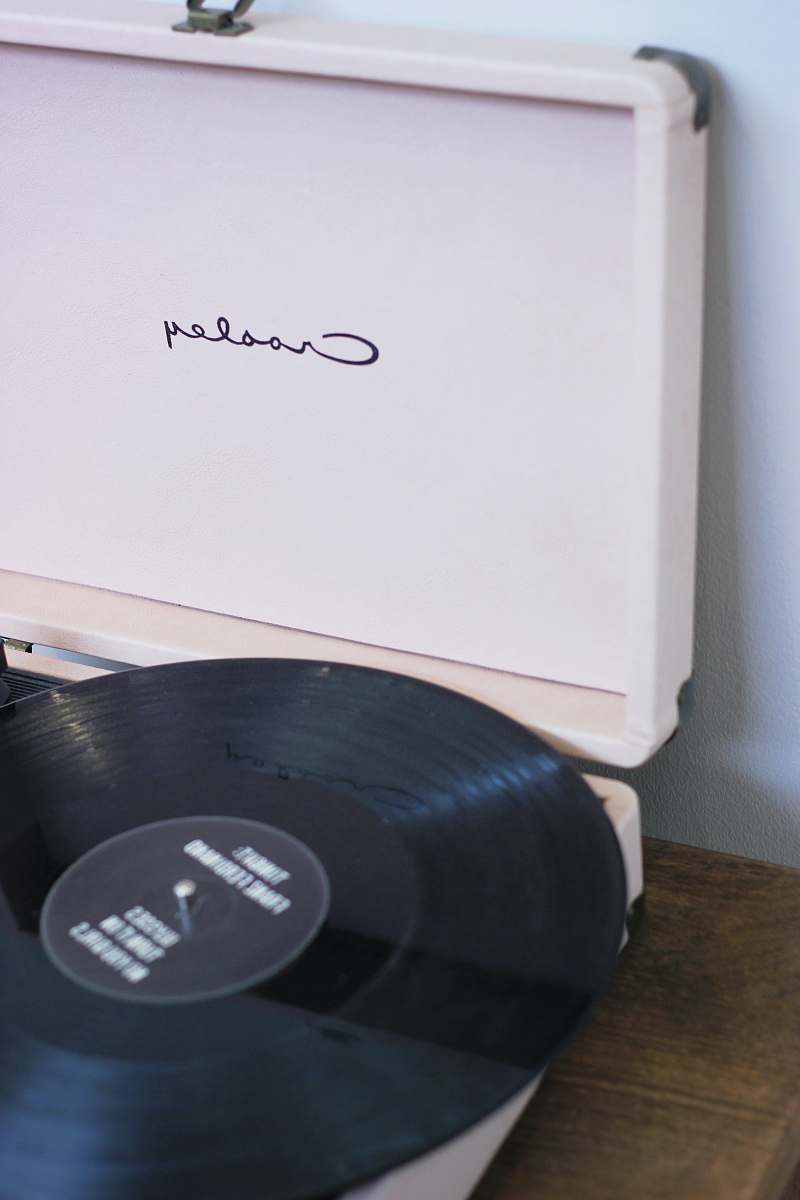 disk 1 Crosley vinyl disc dvd