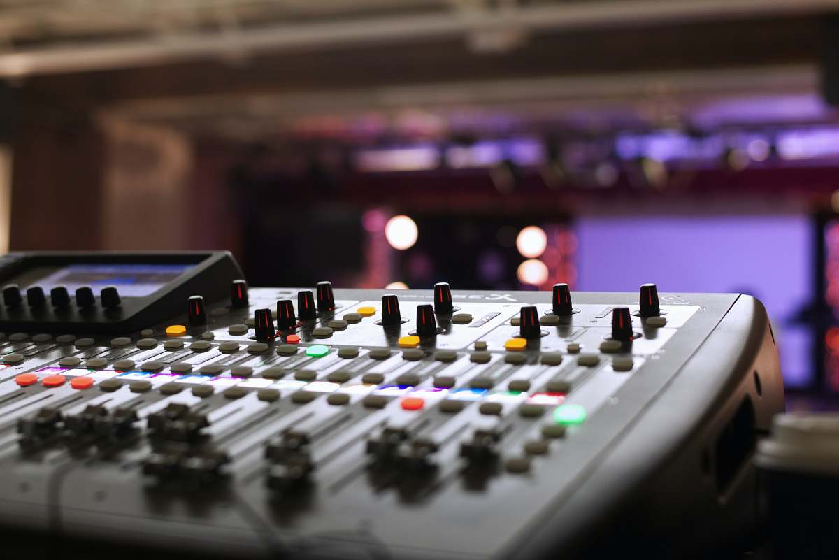 delton closeup photography of gray audio mixer united states