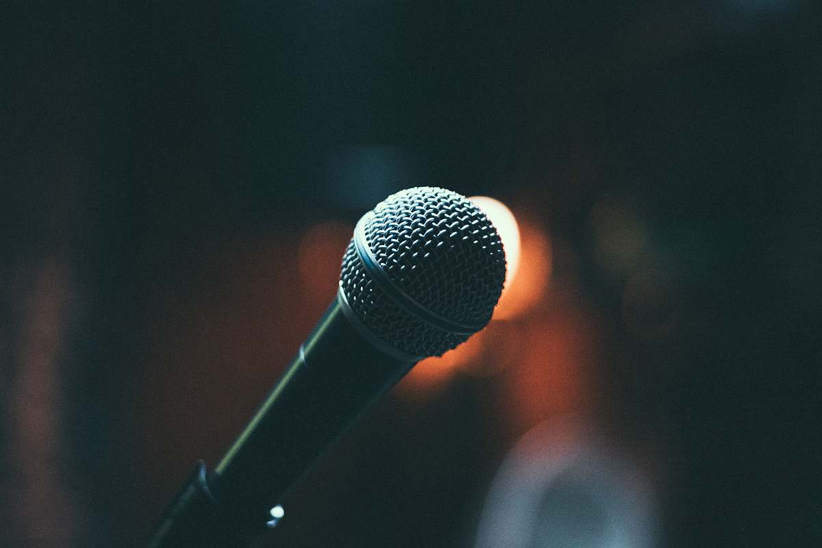 journalist  press conference