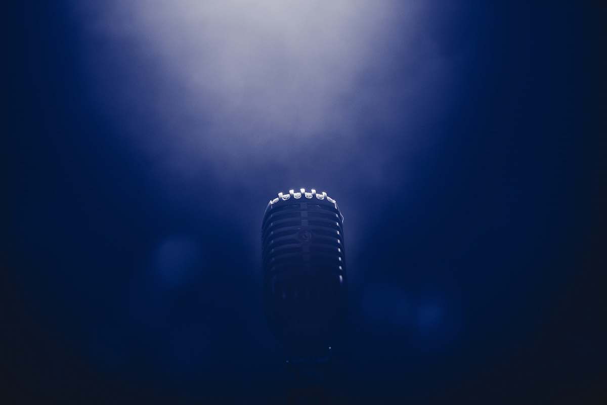 microphone low light stage microphone photography blue