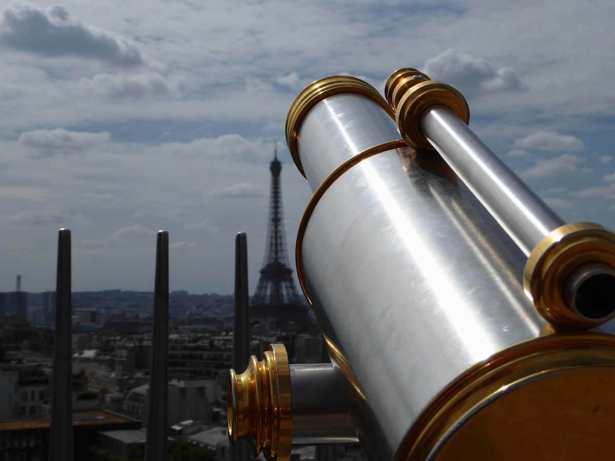 paris focus photography of telescope on Eiffel Tower, Paris city