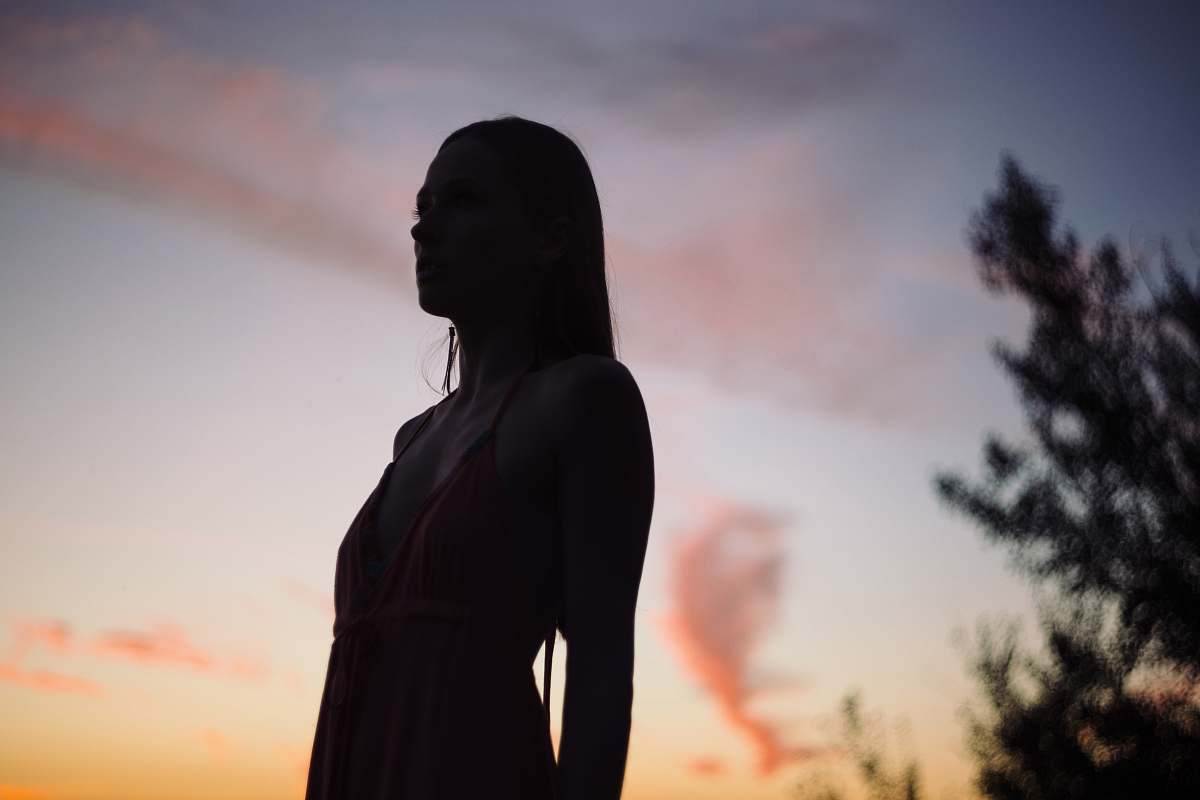 person shallow focus photography of woman woman