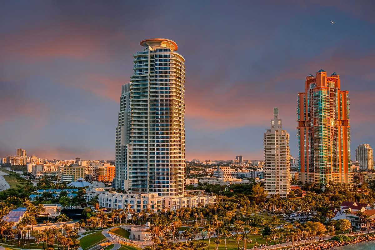 city city scape at daytime town