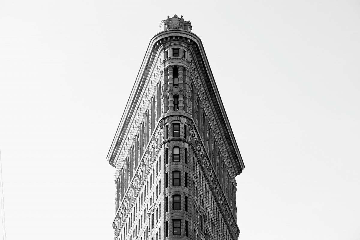black-and-white Flatiron Building, New York architecture