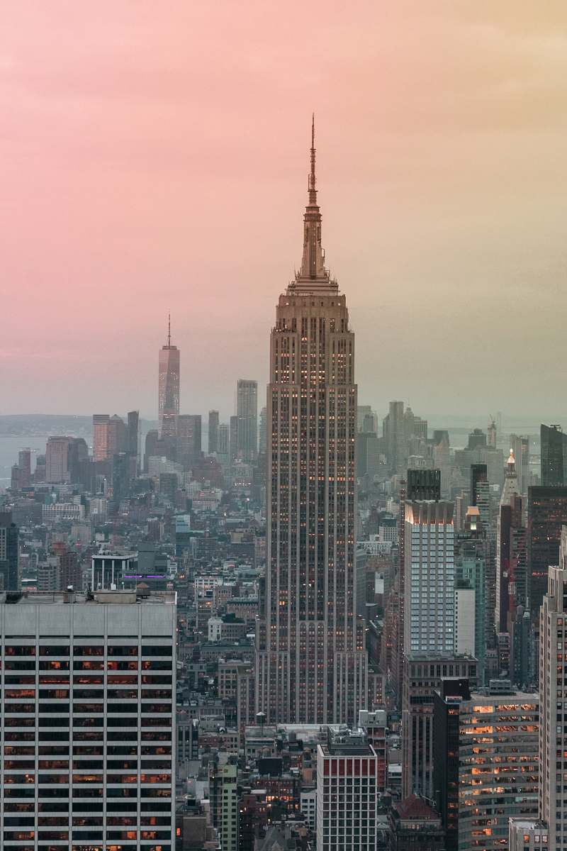 city high-rise photography of building during daytime town