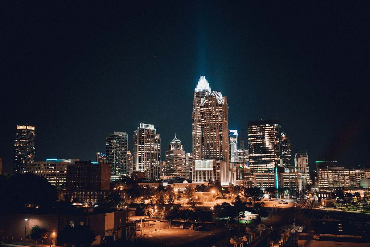 city photography of building during nighttime urban
