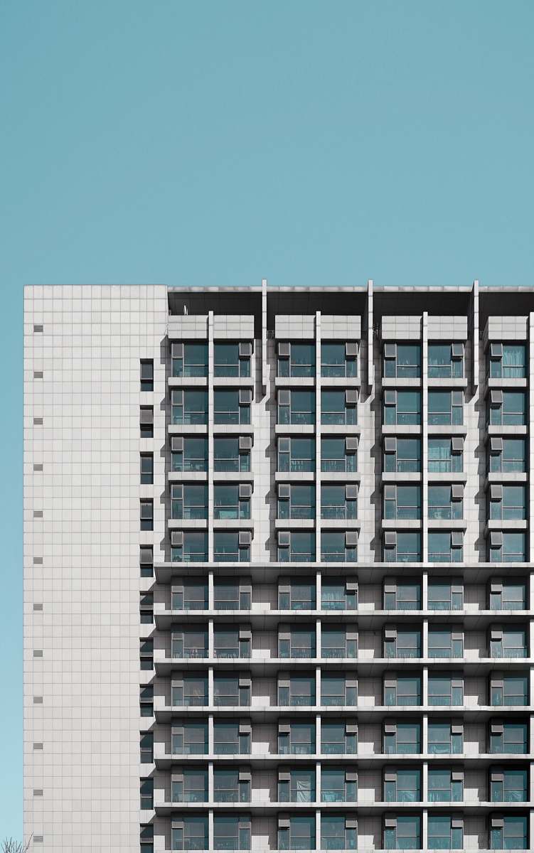 city picture of a building high rise