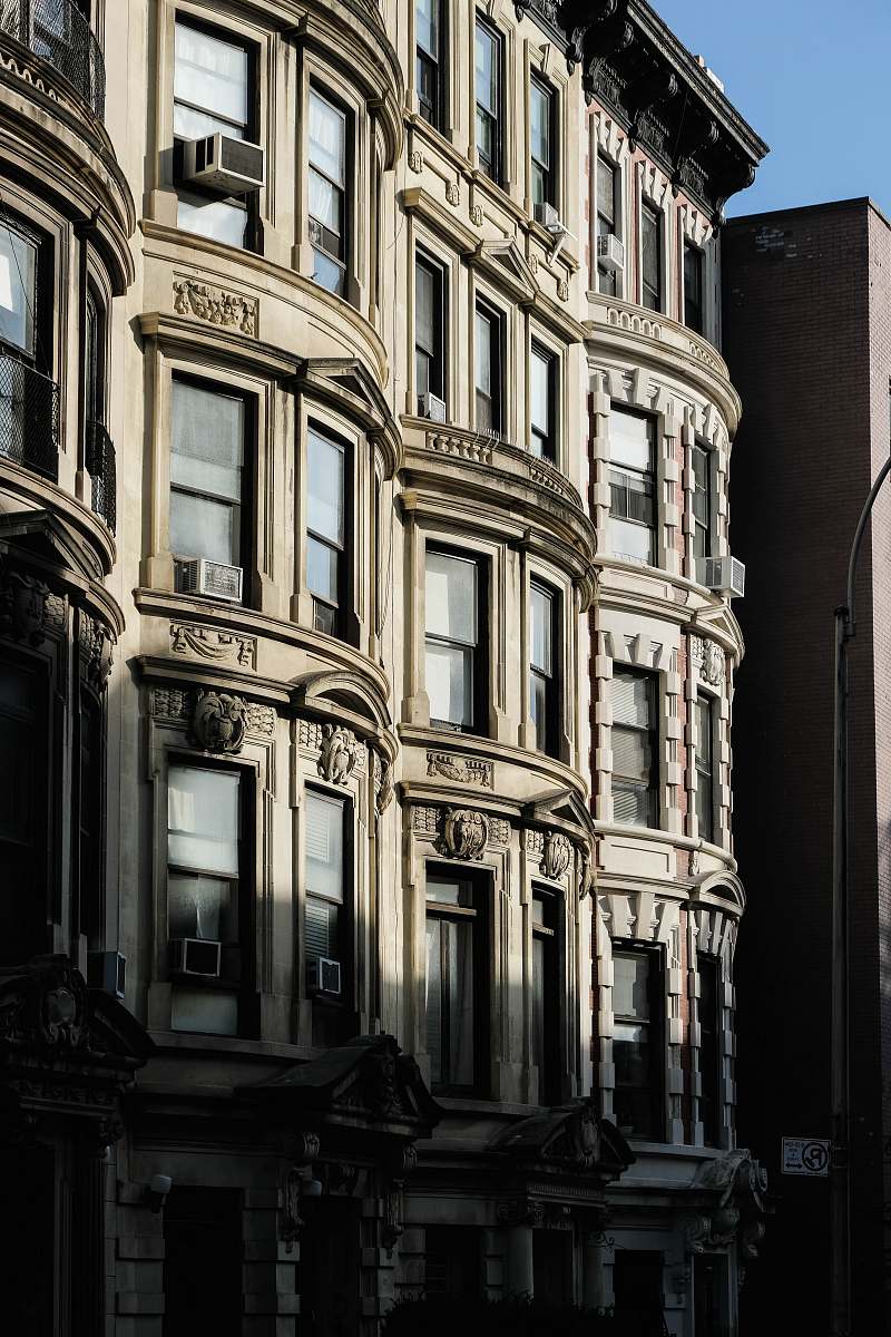 city white house high rise
