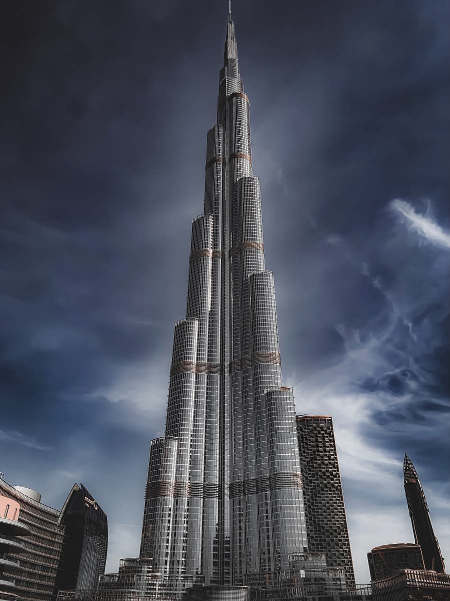 building Burj Khalifa high rise