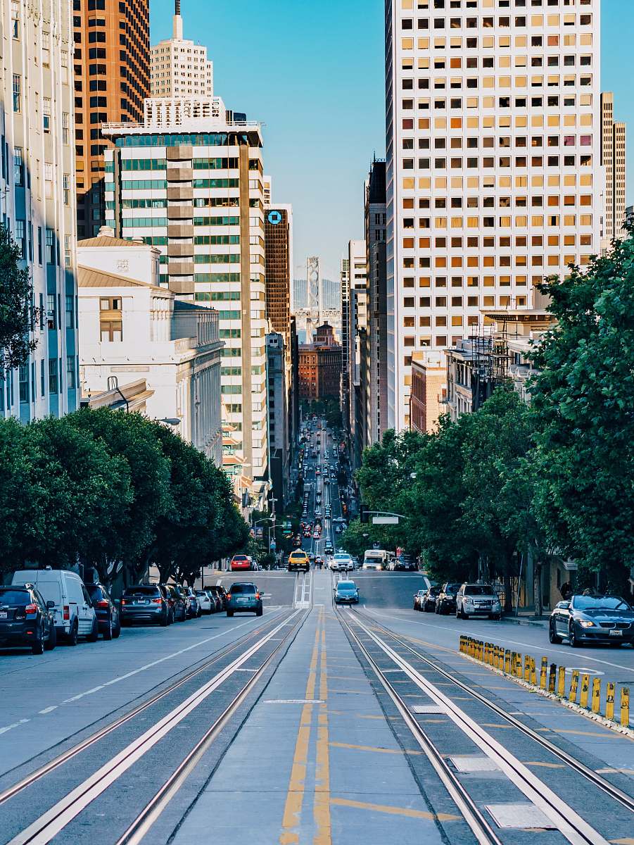 downtown gray concrete city road during daytime san francisco
