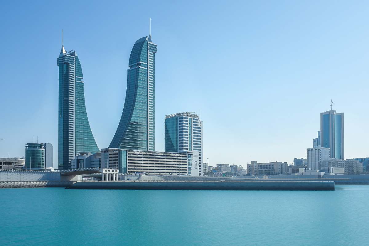 building high rise buildings near body of water high rise