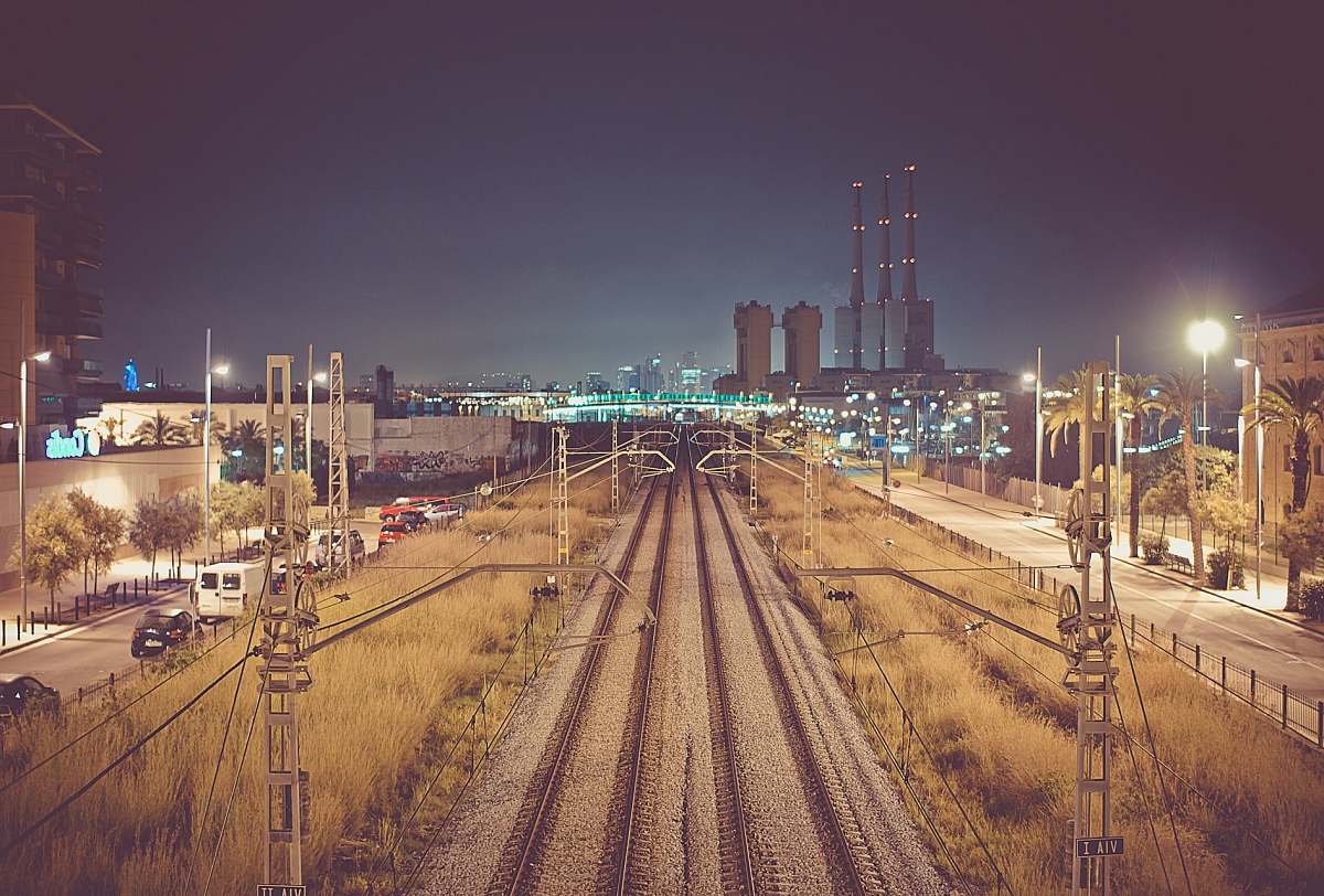 tracks train railways across city building rails