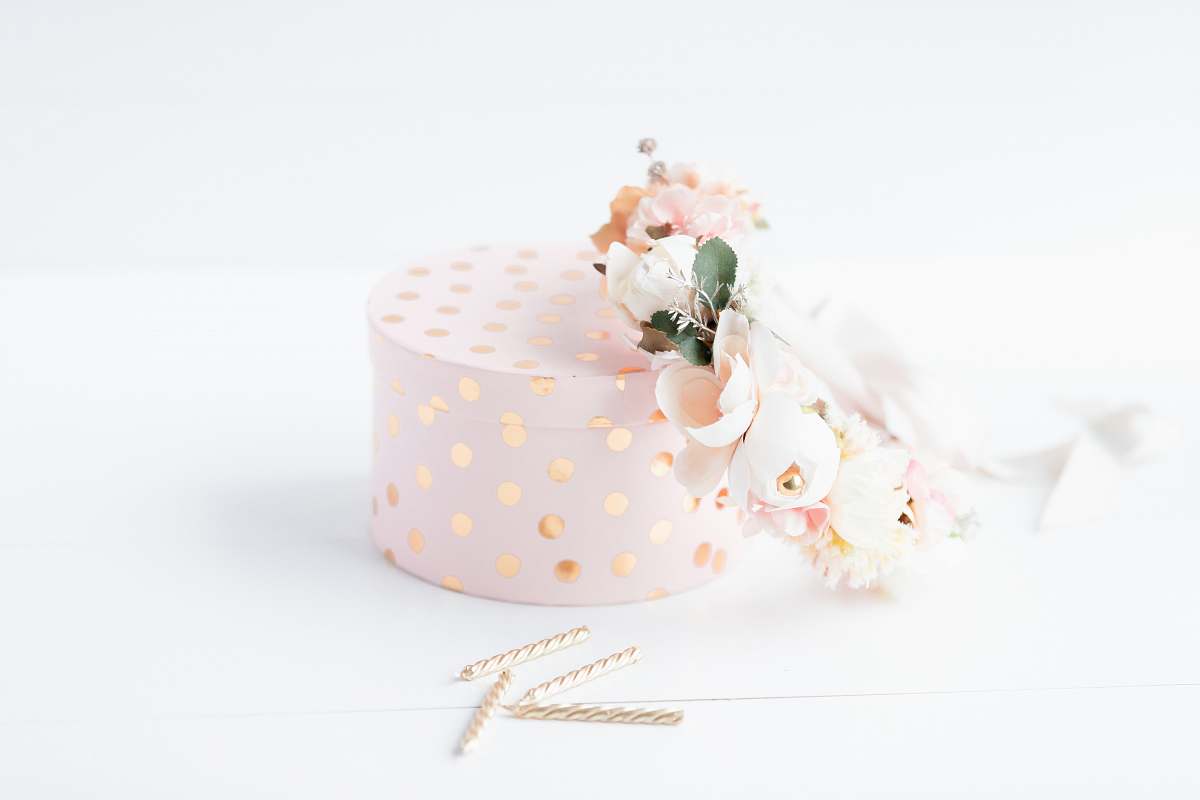apparel white and pink polka dot gift box with pink and white roses clothing