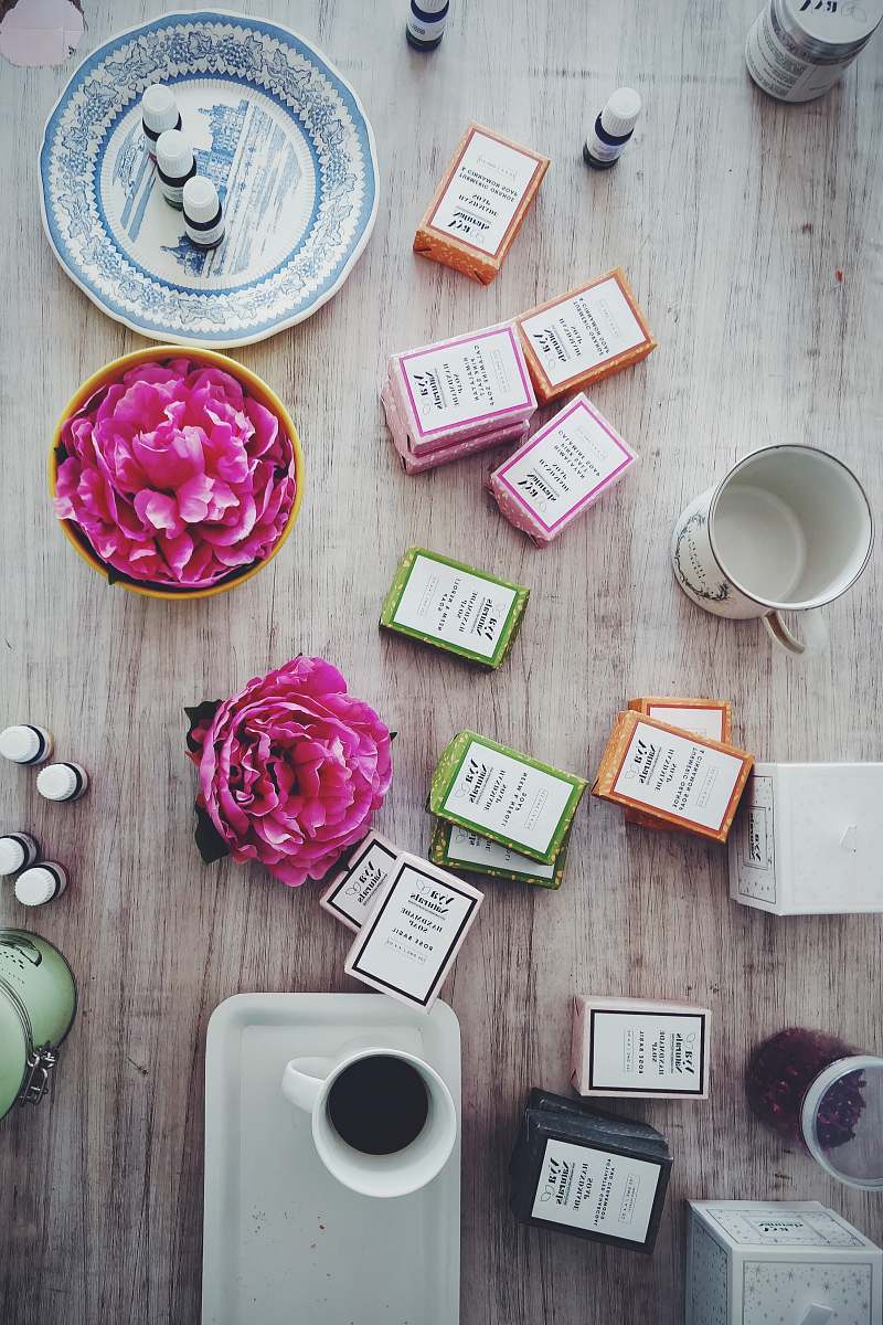 food assorted-color soap packs new delhi
