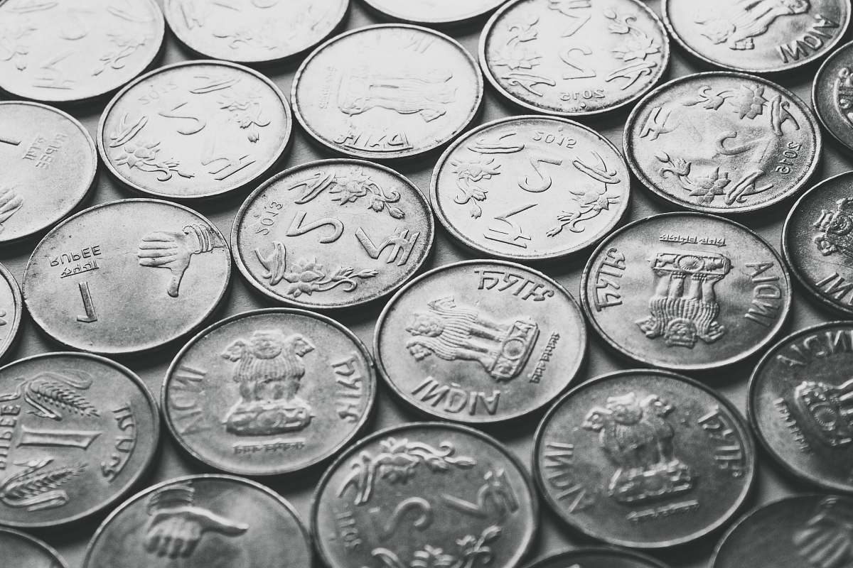 grey round silver-colored coin lot coin