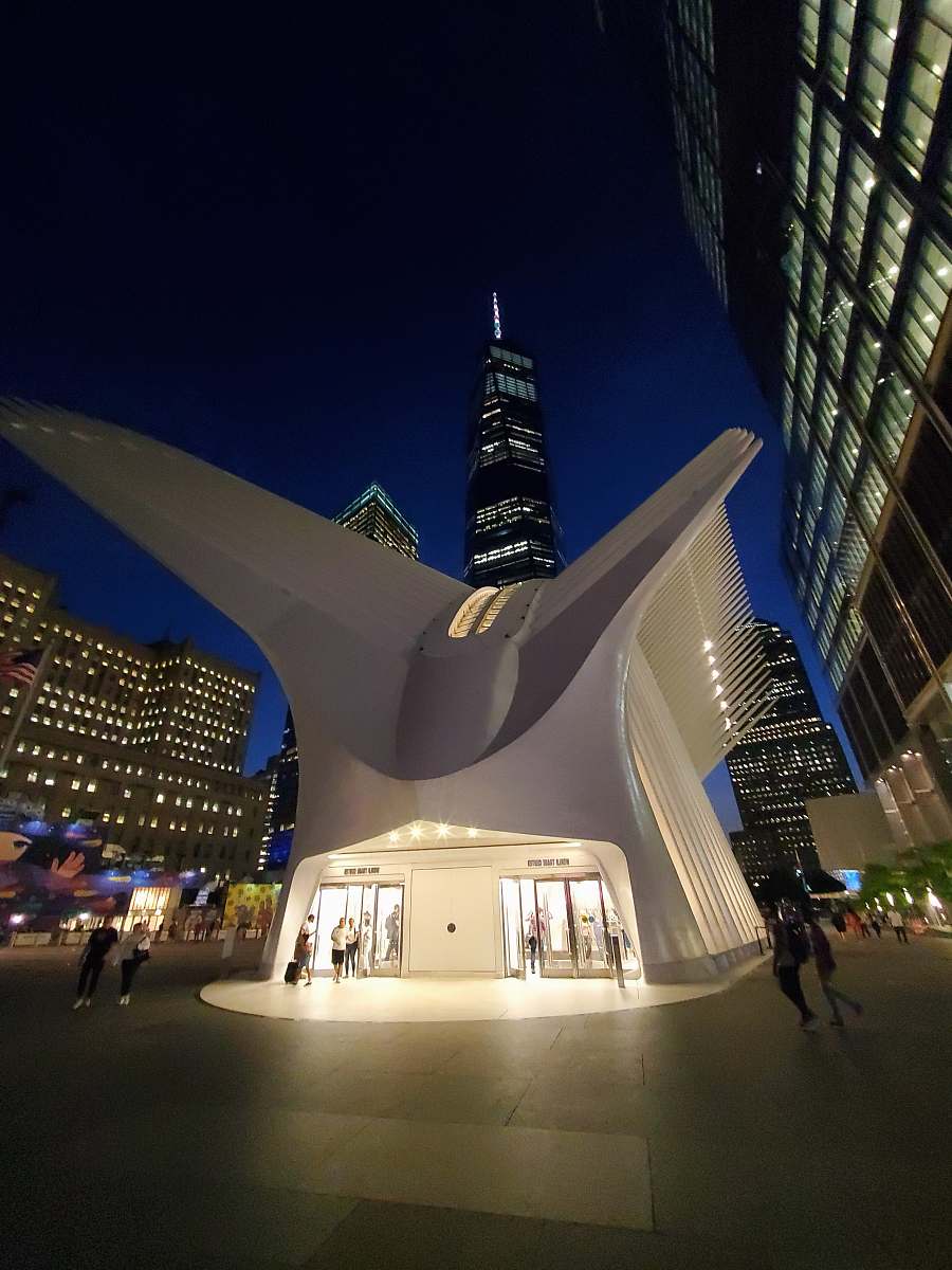 city white concrete structure downtown