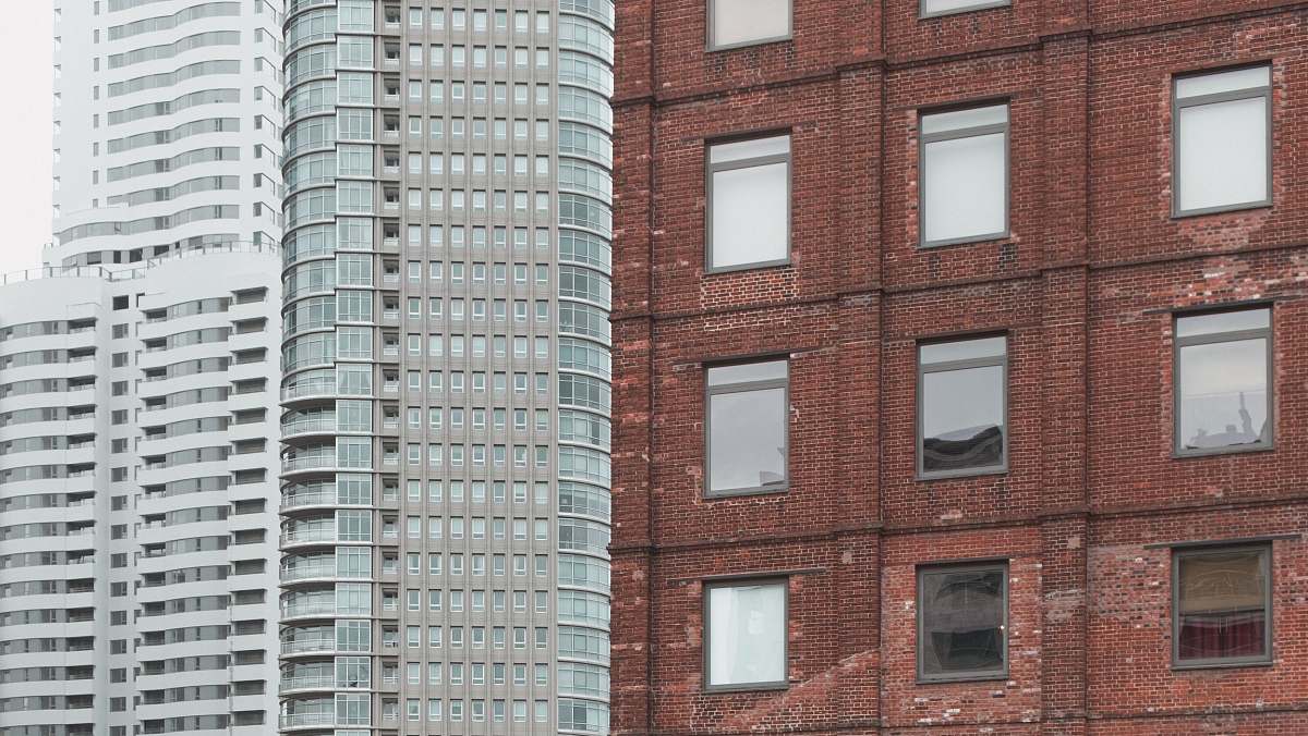 building brown brick building high rise