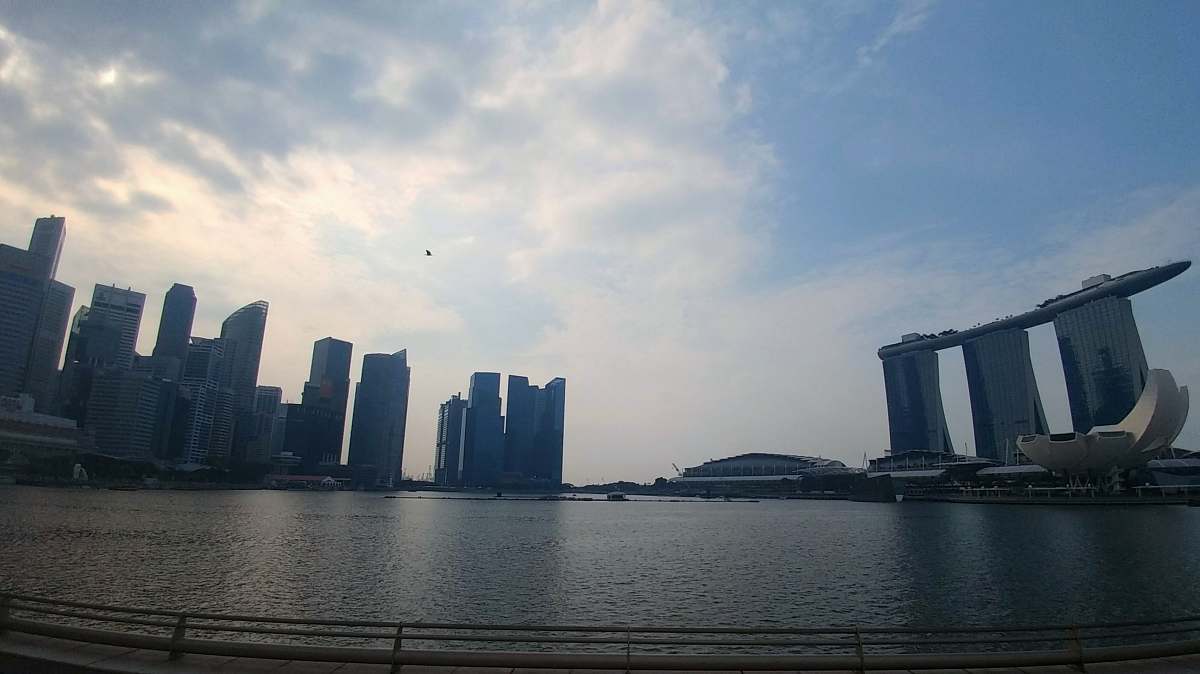 building Marina Bay Sands during daytime high rise