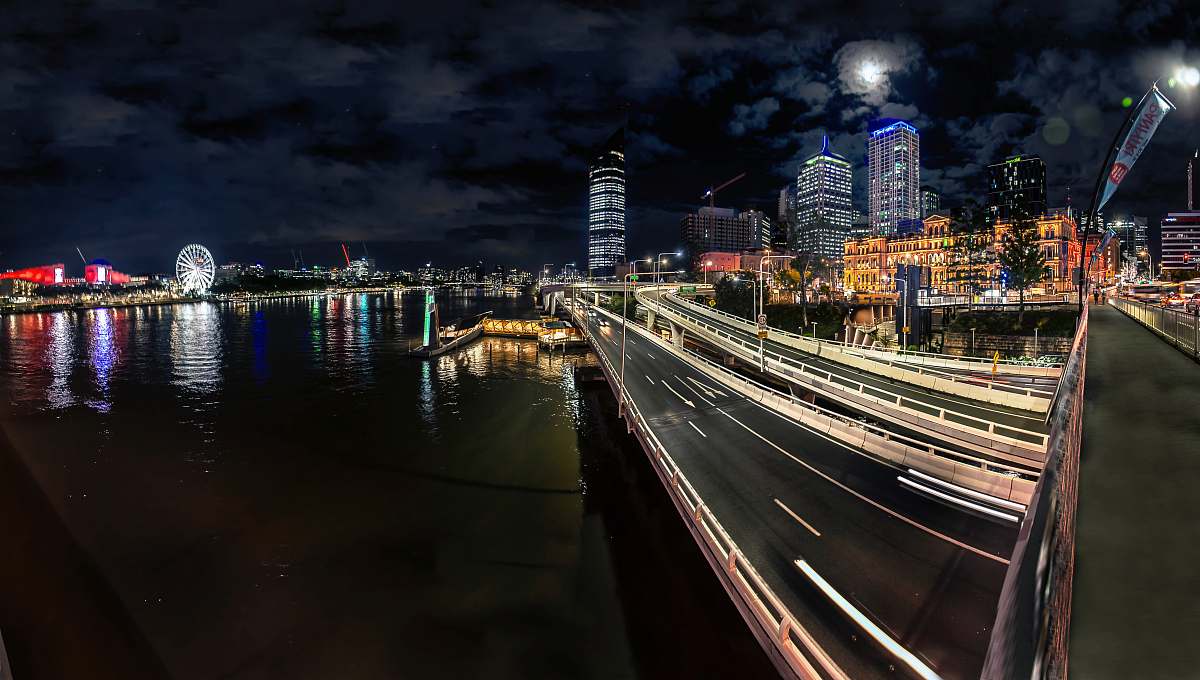 brisbane time lapse photo of cars on bridge australia