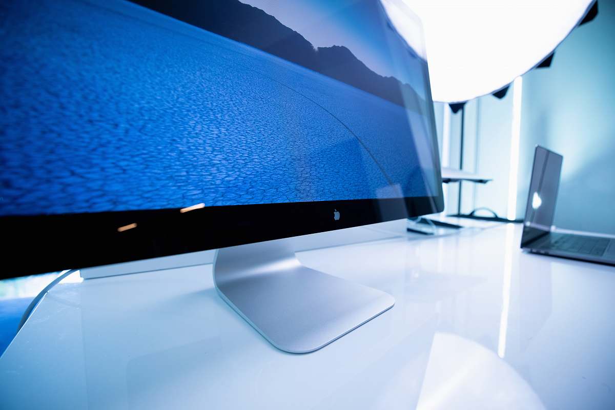 electronics black flat screen monitpr monitor