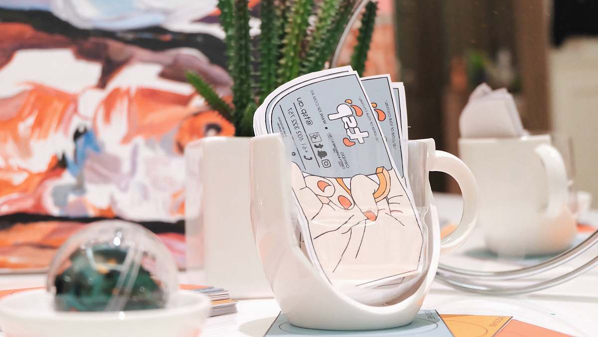 flora white ceramic mug holder jar