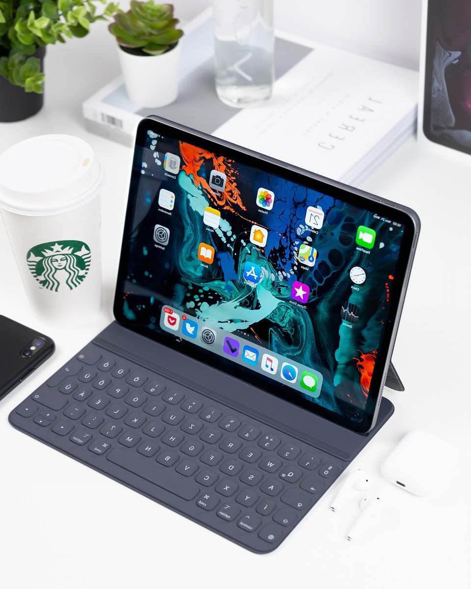 computer turned-on space grayiPad keyboard