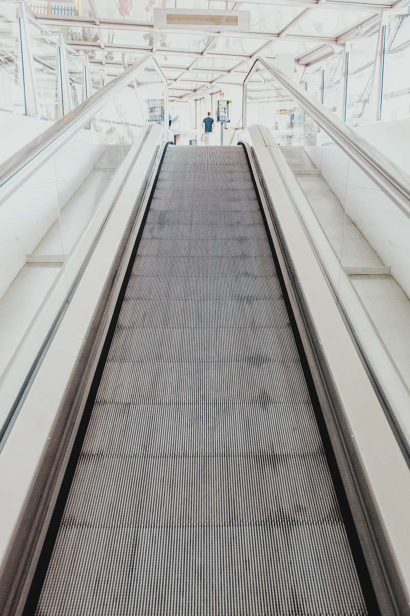 spain walkalator walkway