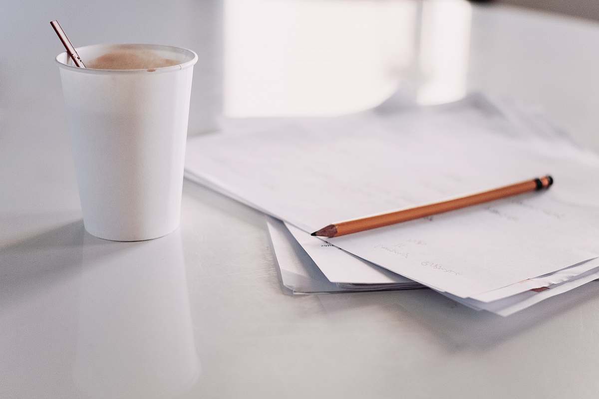 paper white disposable cup and papers cup