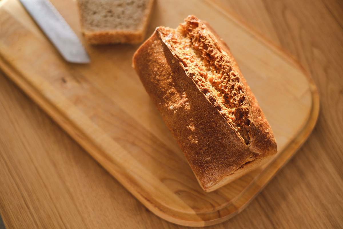 food bread on chopping board bread loaf