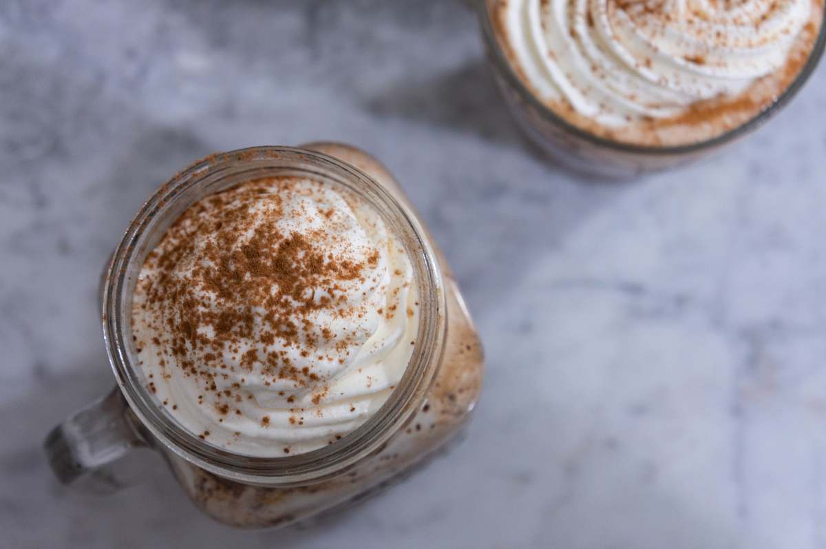 creme whip cream with coffee cream