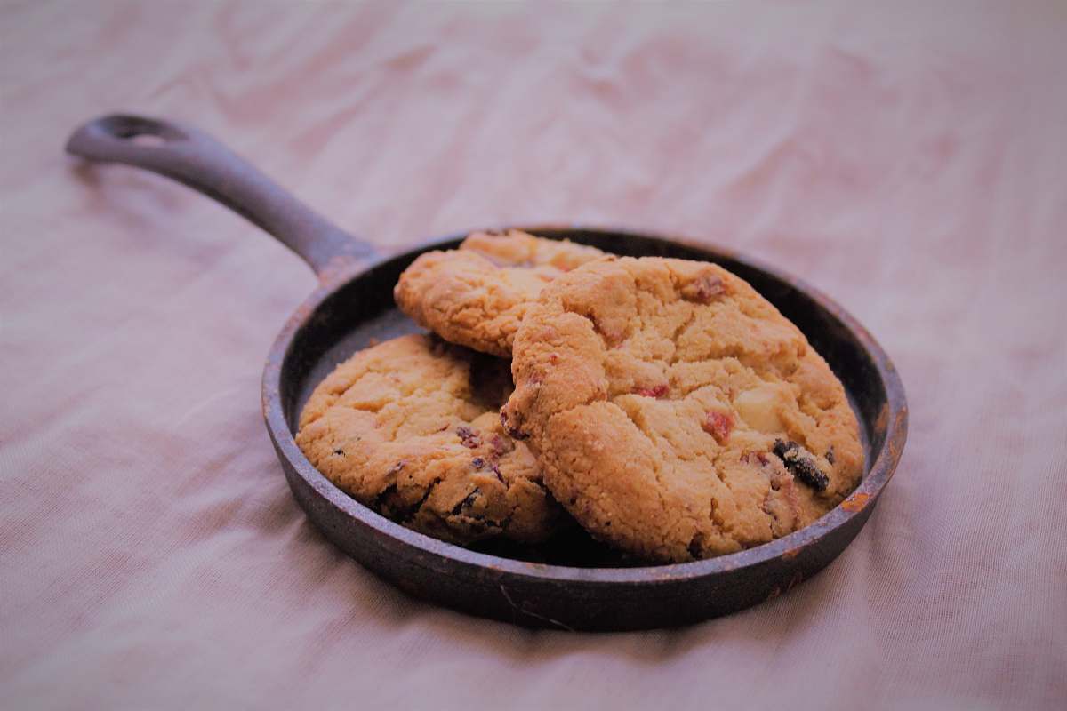 pan baked cookies on frying fan cookie
